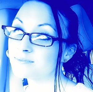 Meet your Posher, Karla